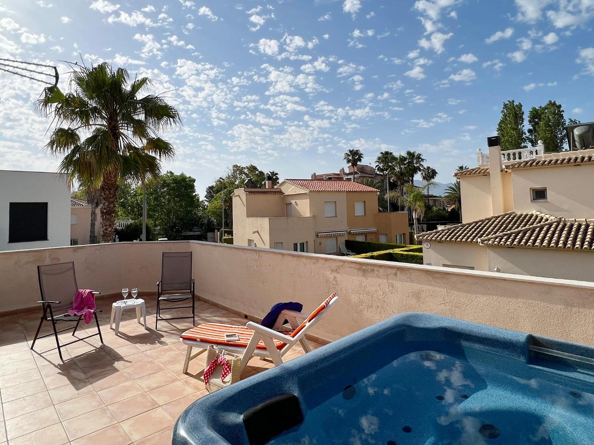 Villa Gaudi โอลิบา ภายนอก รูปภาพ